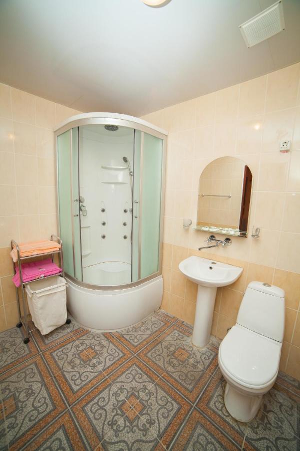 Hotel Vinnytsia Sawoy Habitación foto